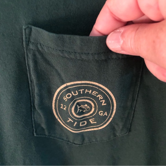 Southern Tide Gun Club Men’s Pocket Tee. Size Medium. - Picture 4 of 9